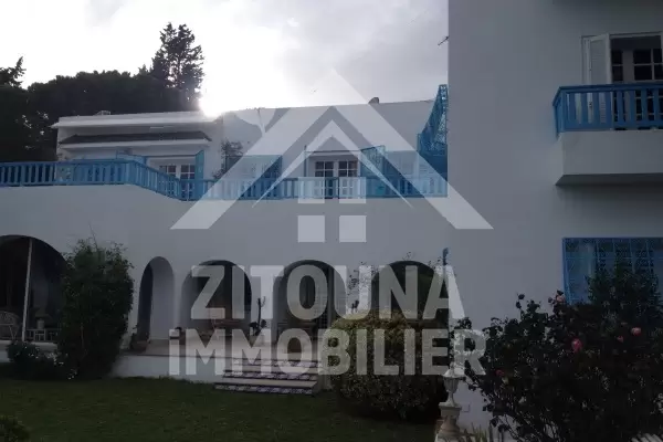 A louer belle villa à Gammarth vue sur mer