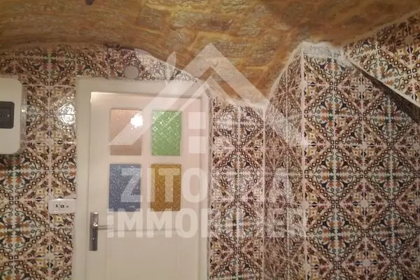 A vendre une villa meublée à Tunis