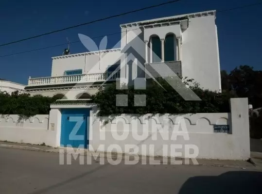 Belle villa de à Sidi Bou Said avec piscine