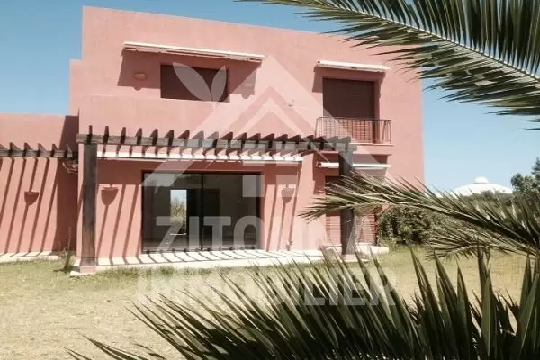 A louer une belle villa à Gammarth