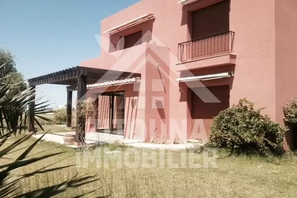 A louer une belle villa à Gammarth