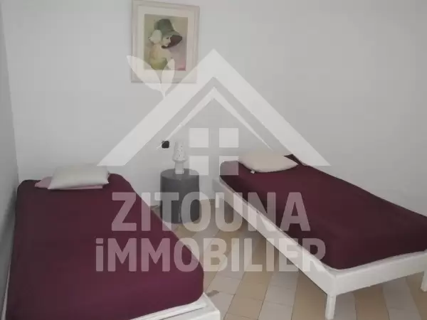 Appartement richement meublé