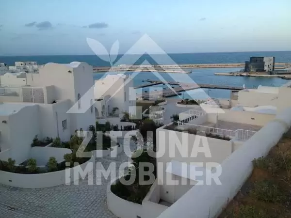 A louer une coquette villa à .....