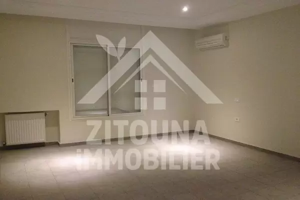 A louer bel appartement à Ain Zaghouan