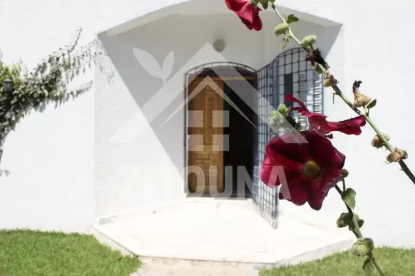Villa à louer à Marsa Nassim