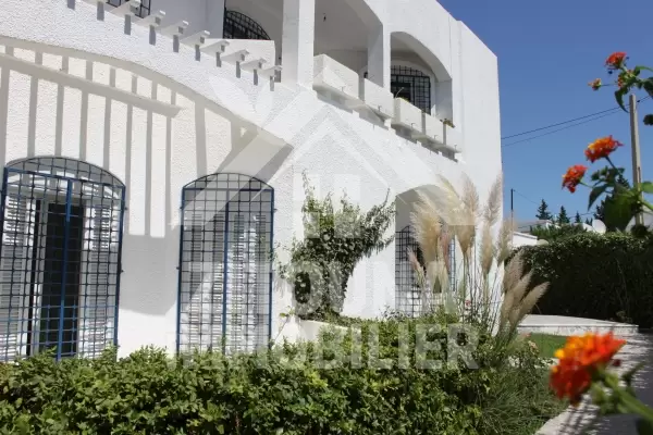 Villa à louer à Marsa Nassim