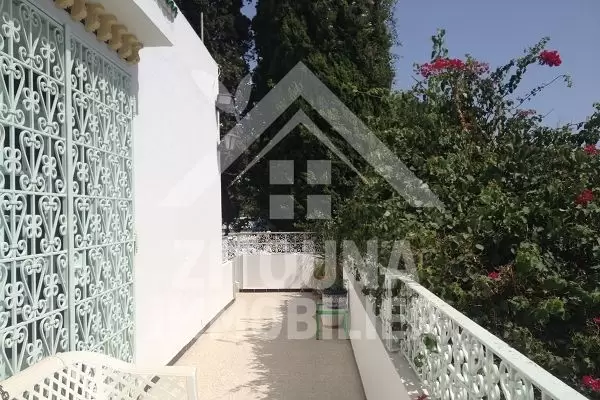 A vendre un étage de villa à La Marsa