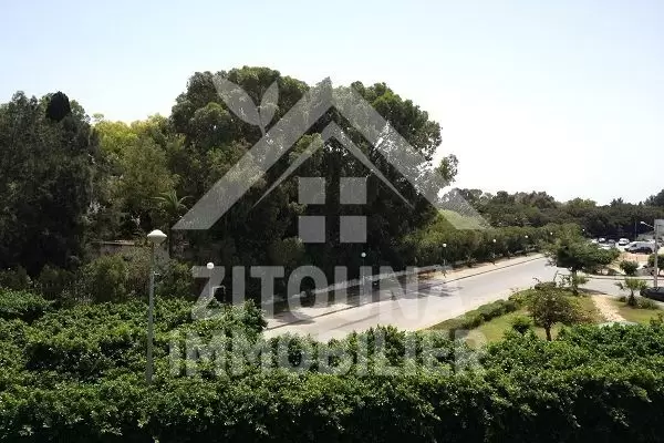 A louer bel appartement à la Marsa saf saf