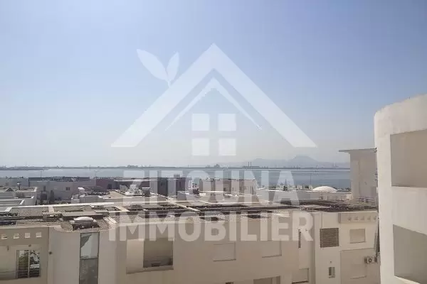 A louer un appartement de luxe meublé vue sur le lac