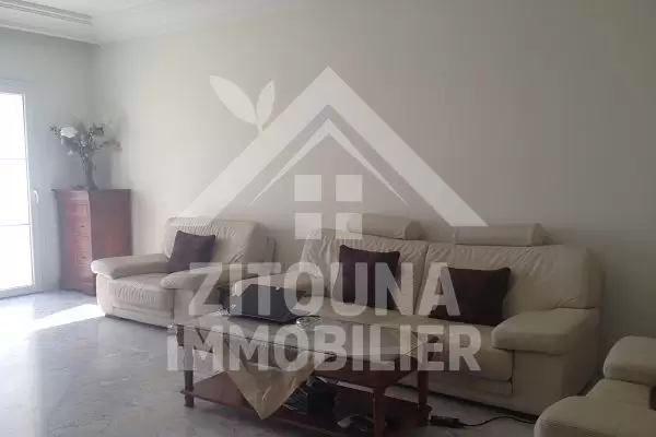 A louer un appartement de luxe meublé vue sur le lac