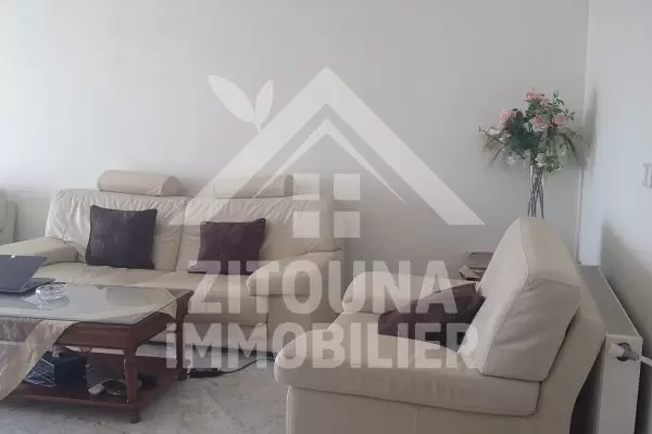 A louer un appartement de luxe meublé vue sur le lac