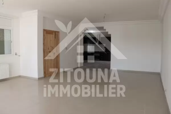 Etage de villa à louer