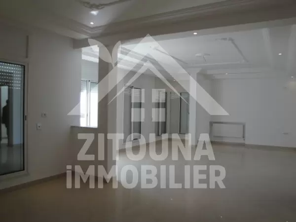 Etage de villa à louer