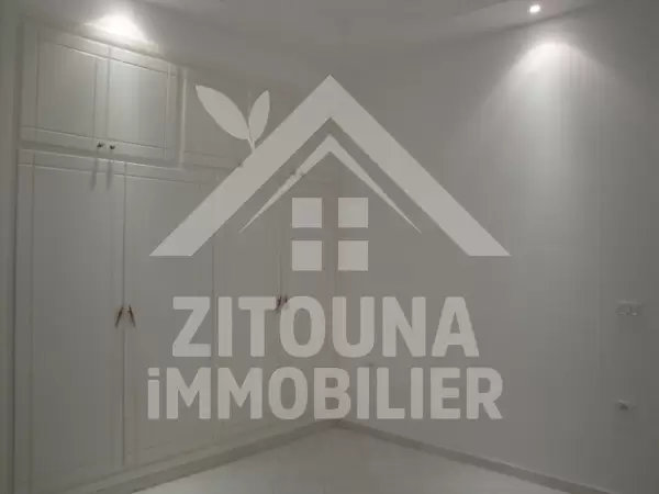 Etage de villa à louer