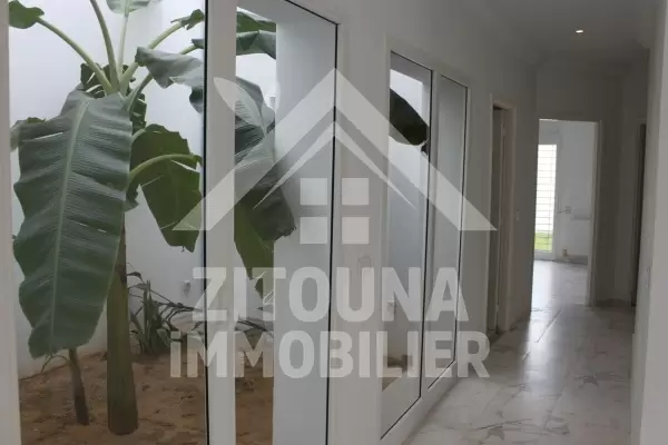 Rez de chaussée de villa à louer