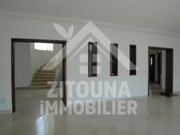 Villa neuve à louer