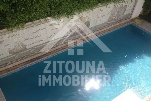 Très grande villa à louer à La Marsa