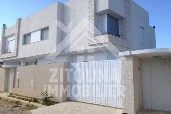 A louer un rez de chaussée de villa