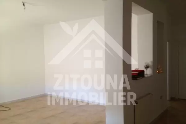 A louer un rez de chaussée de villa