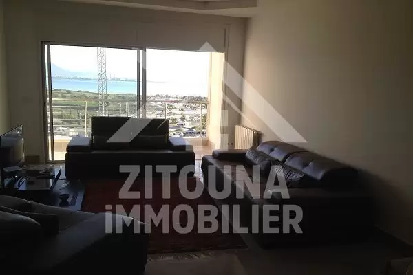 A louer un bel appartement meublé à Lac 2