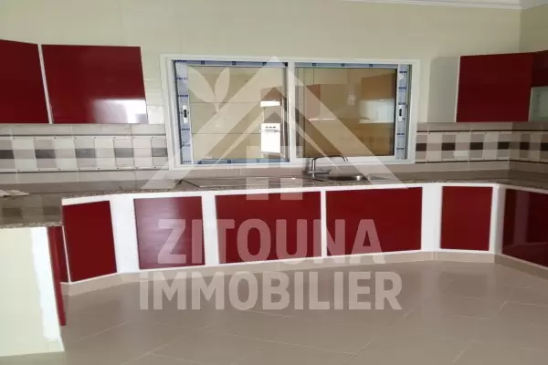 A louer bel étage de villa