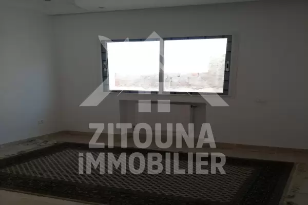 A louer bel étage de villa