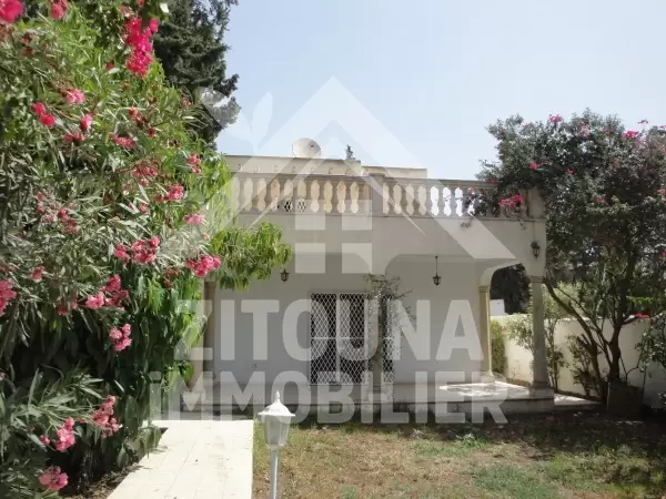 Villa à 100 metres de l'école francaise