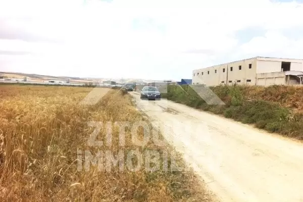 Terrain à vendre, trés bonne occasion