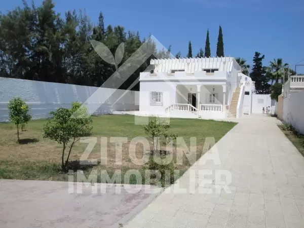 Villa avec deux étages indépendant