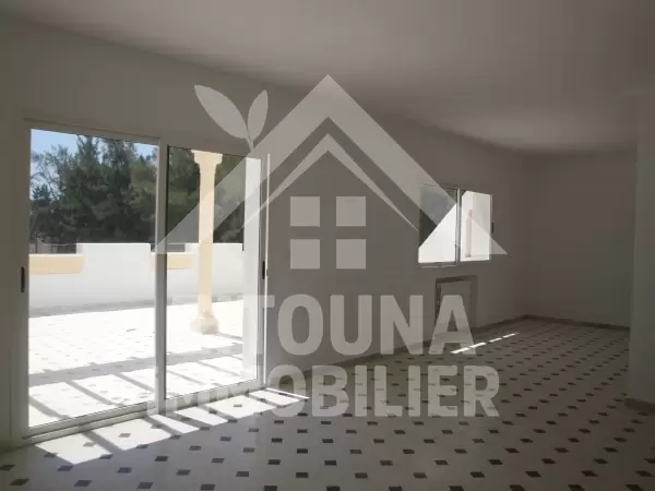 Villa avec deux étages indépendant