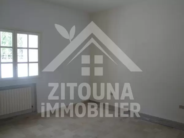 Villa avec deux étages indépendant