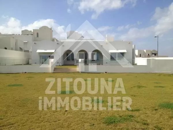 A louer une belle villa à louer à la marina