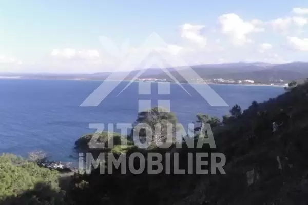 A louer une belle villa à Tabarka