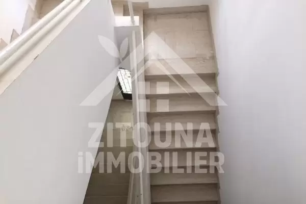 A louer un bel appartement meublé à Ain Zaghouan