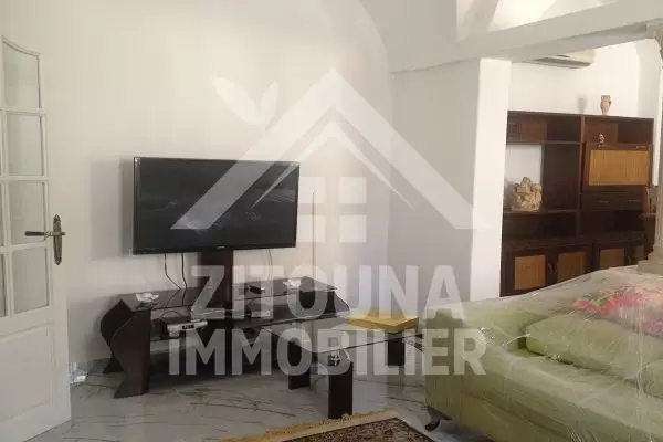 A louer un beau duplex à La Marsa plage
