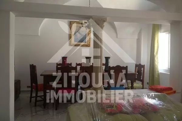 A louer un beau duplex à La Marsa plage