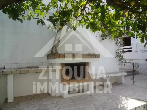 Villa à louer avec piscine