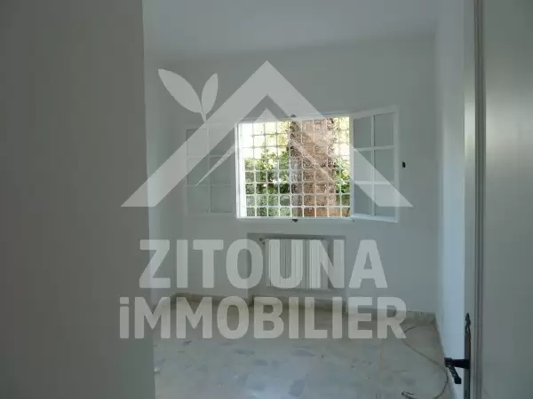 Rez de chaussée à louer