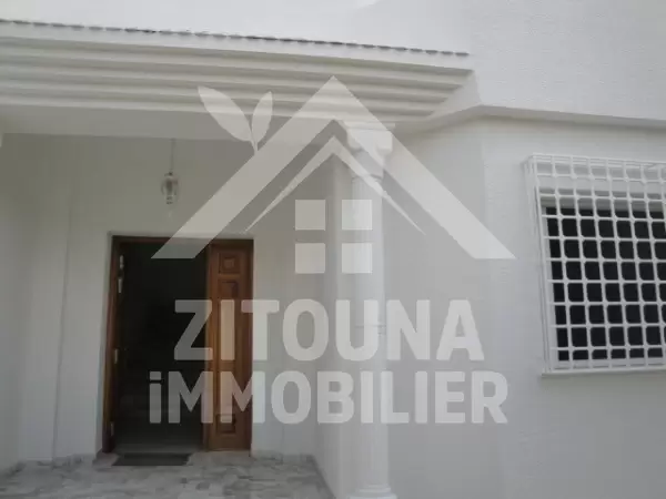 Villa à louer avec piscine