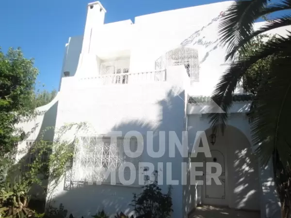 Villa à louer à Cité Les Pins