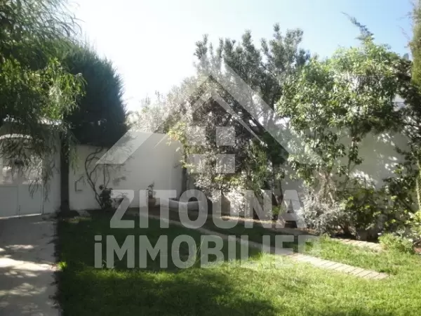 Villa à louer à Cité Les Pins