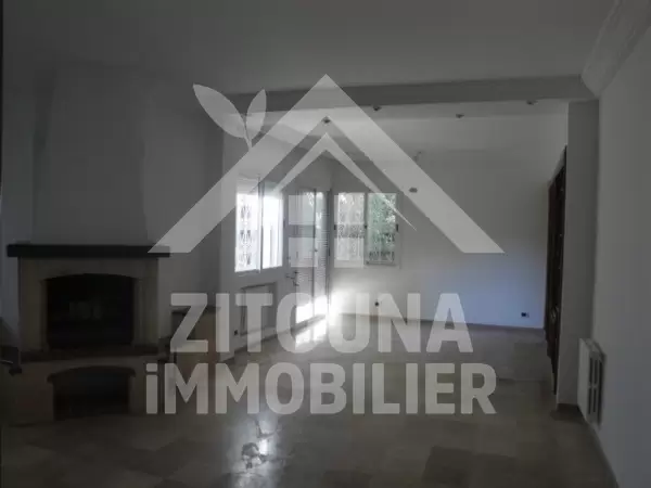 Villa à louer à Cité Les Pins