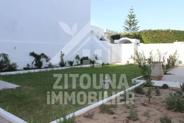 Villa à louer à Marsa Les Pins