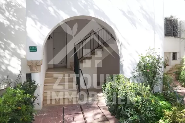 Un trés beau duplex à louer à la Marsa