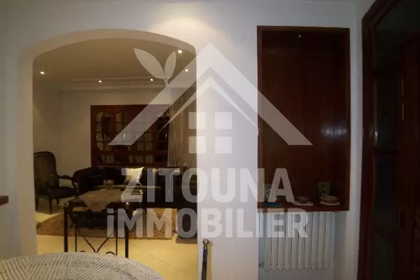 Etage de villa meublée à louer à la marsa