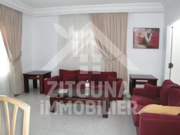 Rez de chaussée de villa meublée