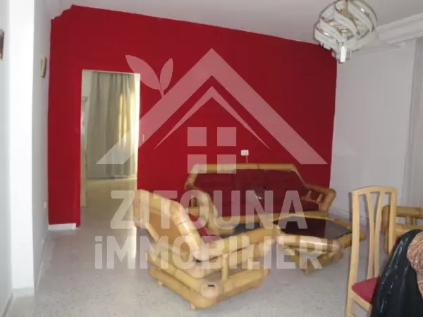 Rez de chaussée de villa meublée