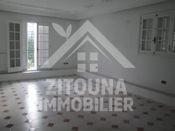 Rez de chaussée à louer