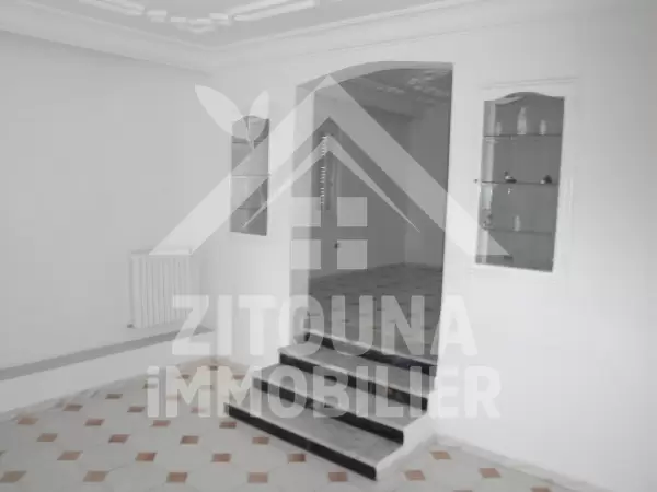 Rez de chaussée à louer