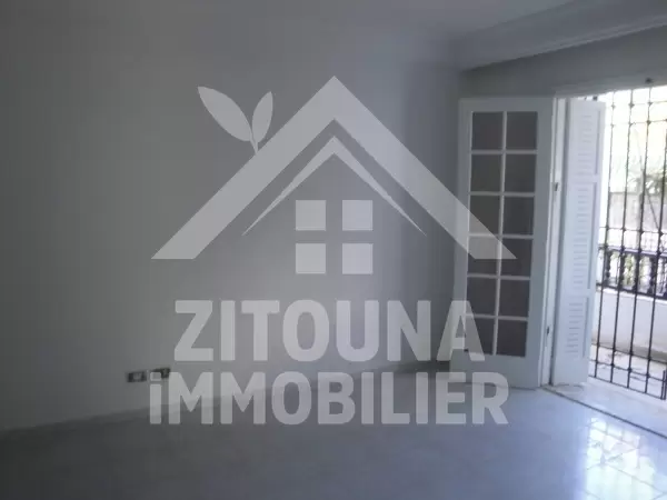 Rez de chaussée à louer